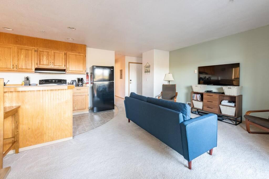 Cozy 2 Bedroom Condo Walking Distance From The Beach Ocean Shores Exterior foto